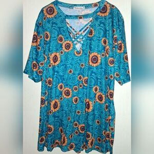 Blue Sunflower Short Sleeve Top